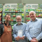 Country Market presents Kindle Fire to competition winner July 2014